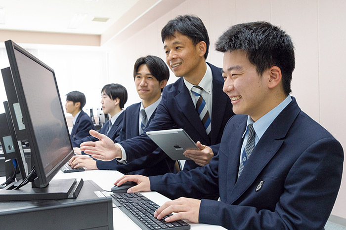 情報システム科 システムコース